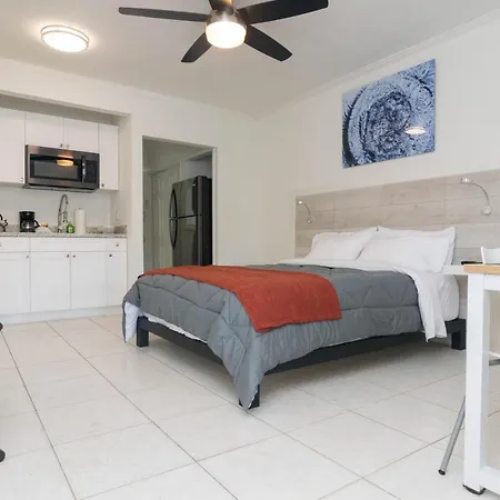 Costa Este Deerfield Beach